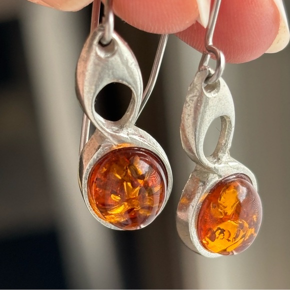 💛St Justin Jewellery – Bird Knot Earrings – AMBER - Picture 9 of 9